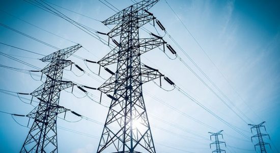 4000 residents in Ampara face a power failure 