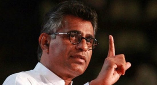 Several MPs visit Patali at Colombo Remand Prison
