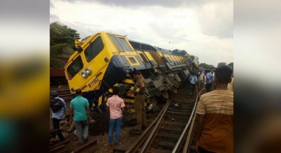 Train derailed in Maradana