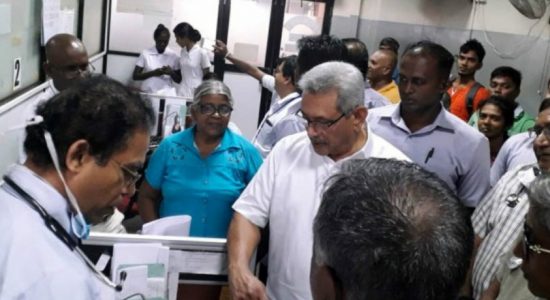 President visits Colombo National Hospital