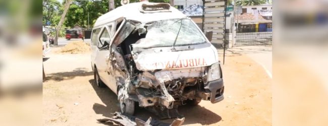 Ambulance driver dies when transporting medicine for Covid-19 patients