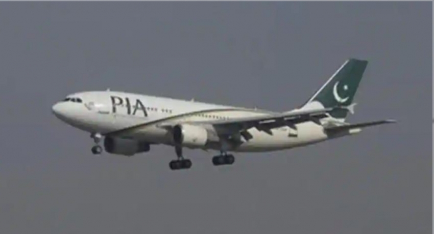 Pakistan International Airlines passenger flight crashes in Karachi
