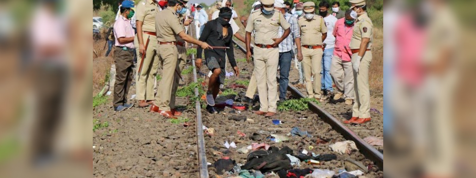Indian train kills 14 workers