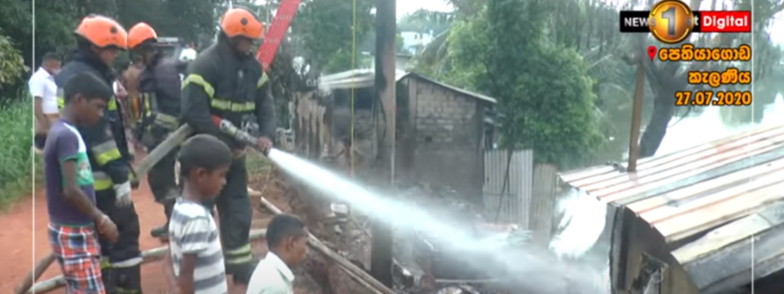Fire reported in Kelaniya - 03 houses damaged