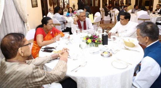 Indian HC hosts dinner for SL Cabinet