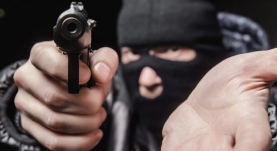 Rs. 30 Million stolen at gunpoint in Katana