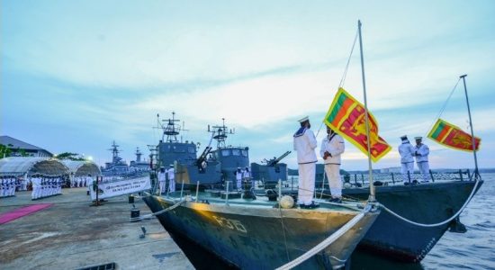 SLNS ‘Weeraya’ and ‘Jagatha’ wave farewell