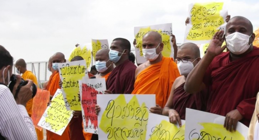 PROTEST IN COLOMBO AGAINST BURIAL OF COVID DEAD