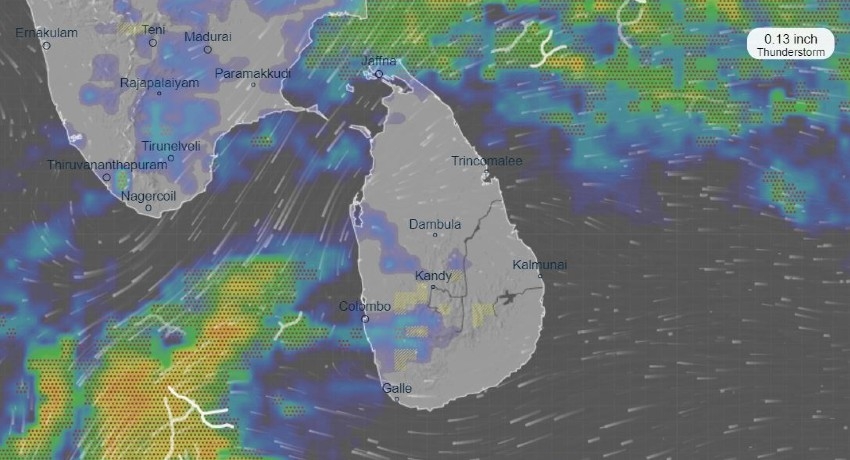 EXTREME WEATHER : TORRENTIAL DOWNPOUR SLAMS COLOMBO