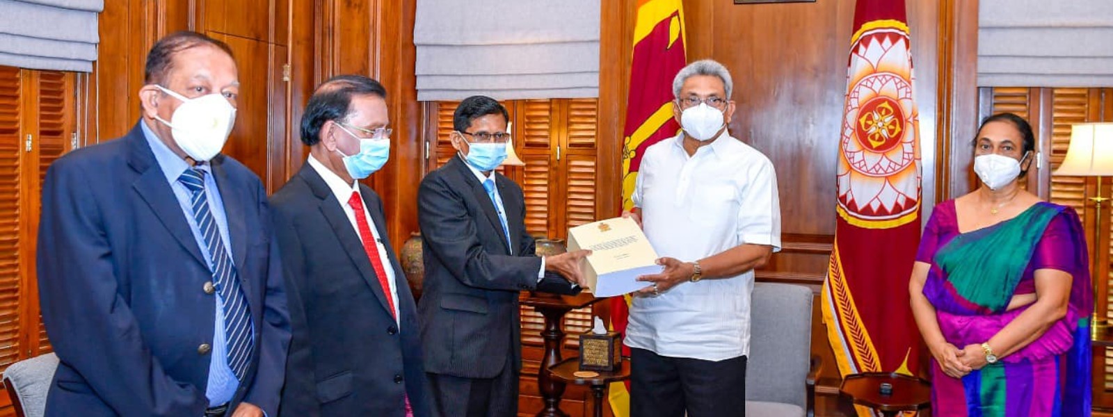 Final Report by PCoI on Political Victimization handed over to President
