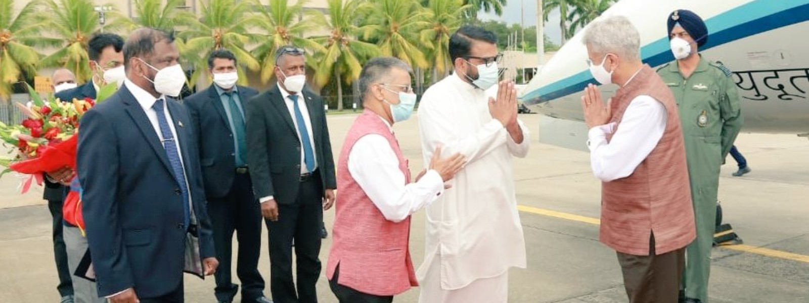 INDIAN FOREIGN MINISTER IN SL FOR TALKS