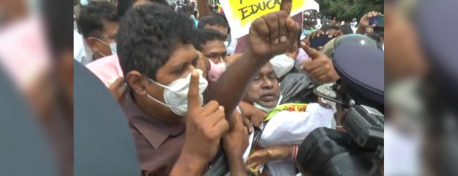 Teachers unions clash opposite education ministry 