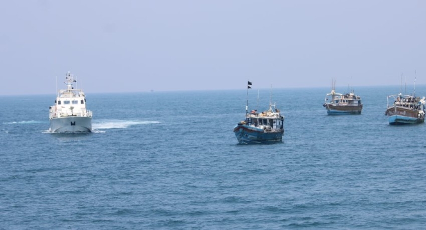 Indian Coast Guard seizes Sri Lankan boats with heroin