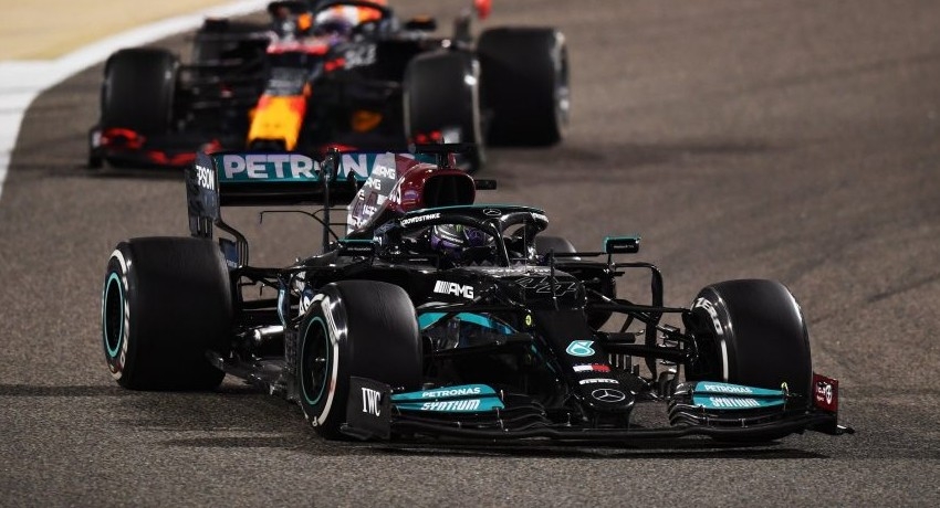 Hamilton holds off Verstappen to win thrilling season opener in Bahrain