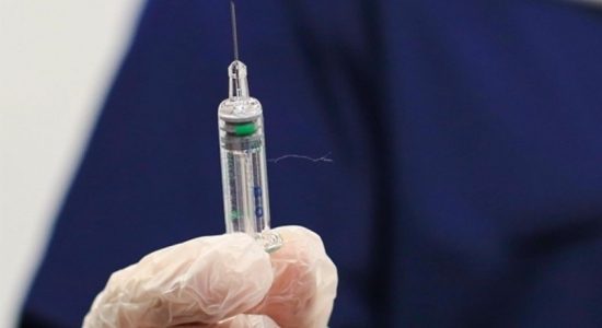 Sri Lanka suspends COVID-19 vaccination program