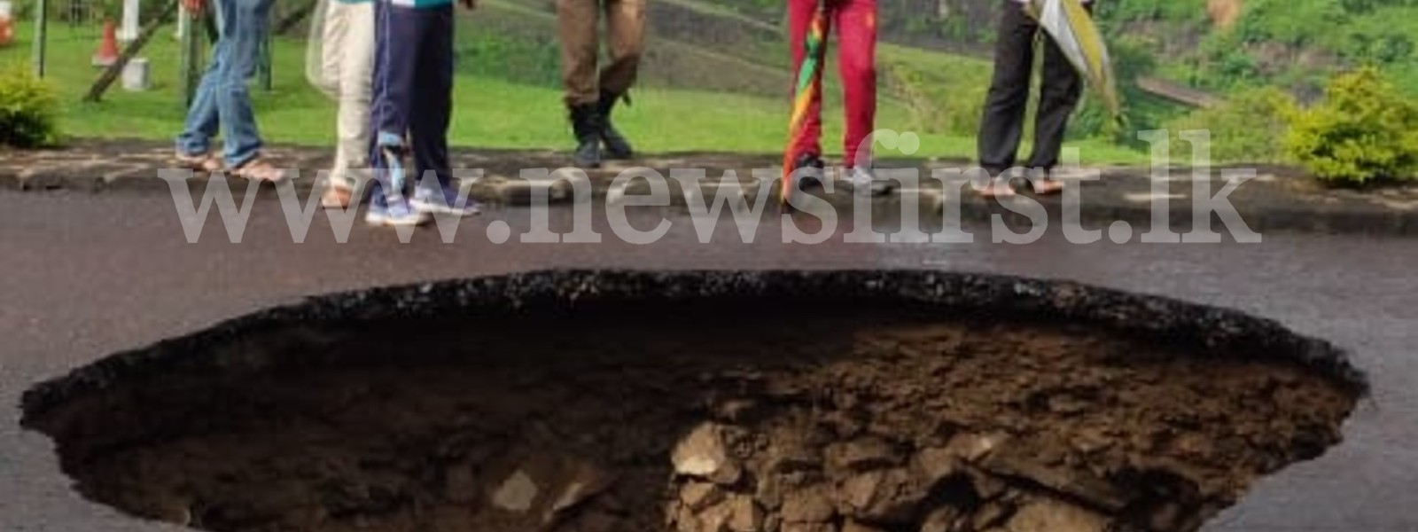 MASSIVE Sinkhole appears close to Kothmale Dam