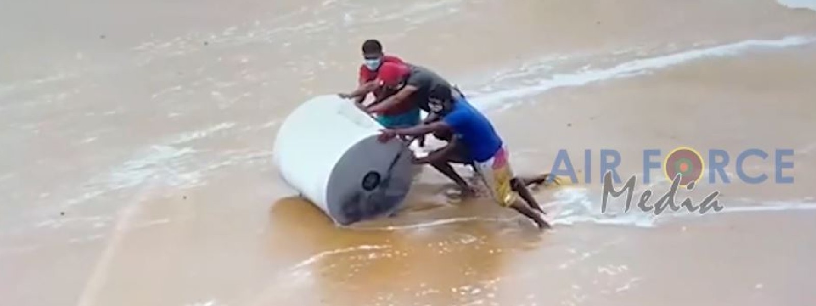 (VIDEO) Air Force drops 850 kg of DCP