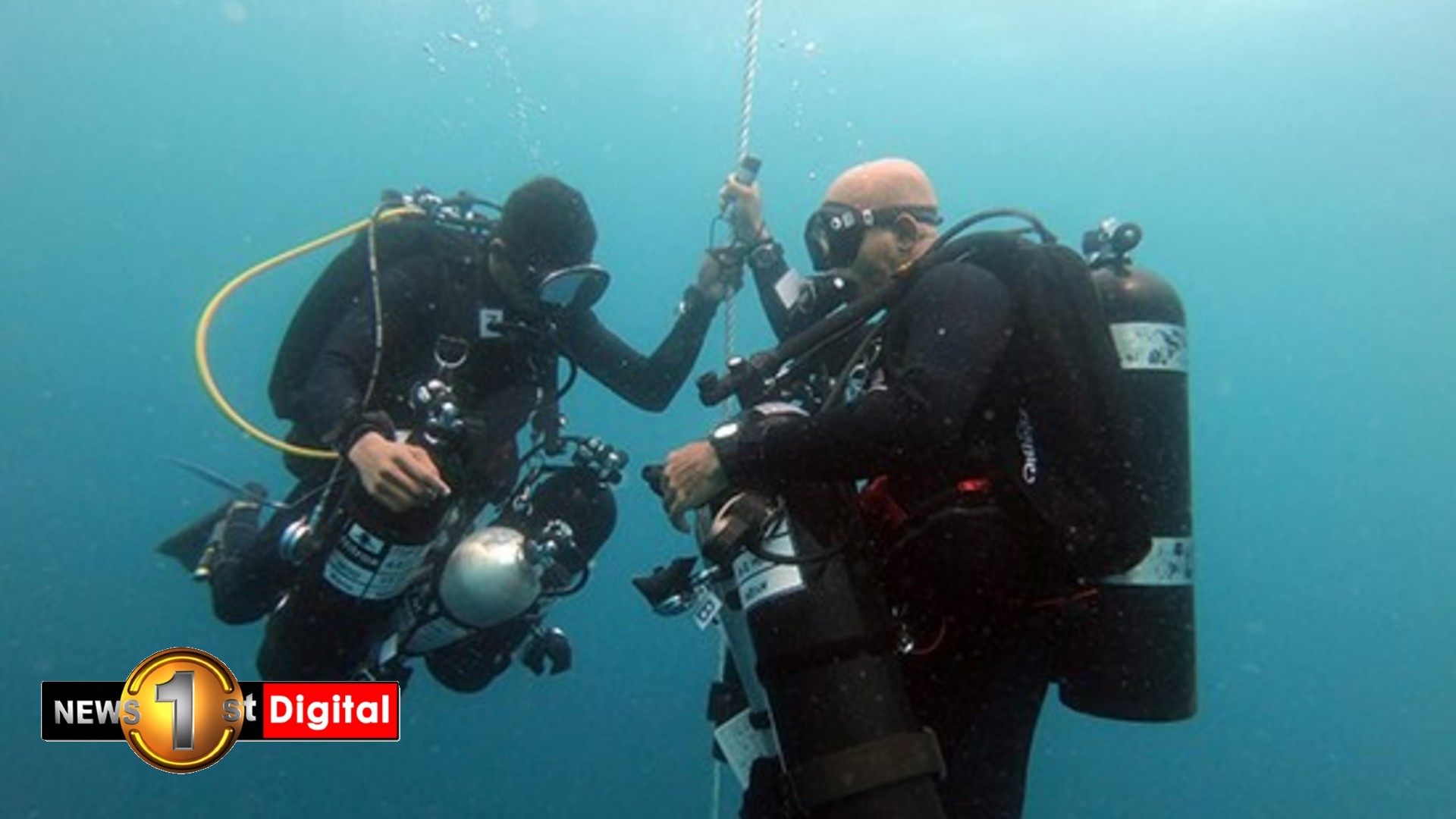 Navy divers set new deep sea diving record