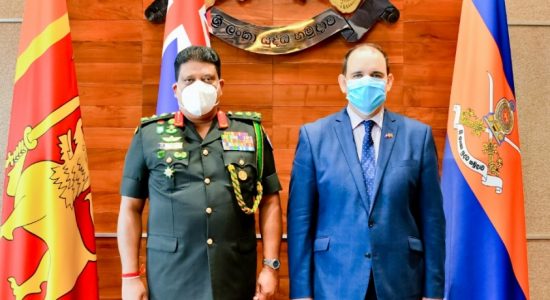 New Zealand's HC calls on Army Commander