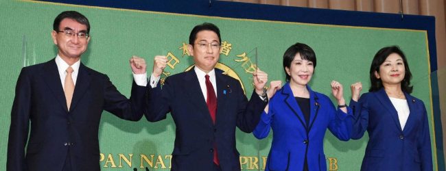 Japanese lawmakers commence vote for next PM
