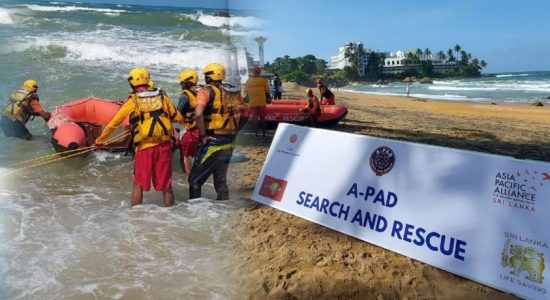 SL Swift Water Rescuers in surf drill at Mount