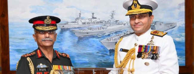 Indian Army Chief calls on Navy Commander