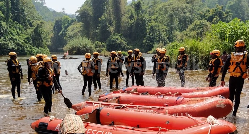 Community-level Swift Water Rescue training begins in Malwatu Oya, Mannar.