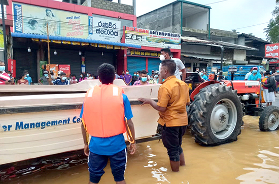 EXTREME WEATHER: Navy rescues 288 people victimized by floods