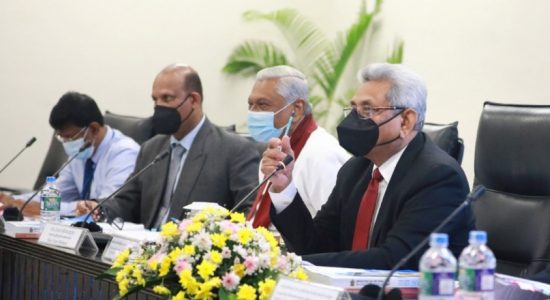 President attends Defense consultative committee