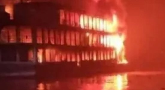 Fire on ferry kills 38 in Bangladesh
