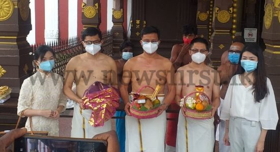 In a rare gesture, Chinese Amb. visits historic Nallur Kovil, respects Jaffna Tradition