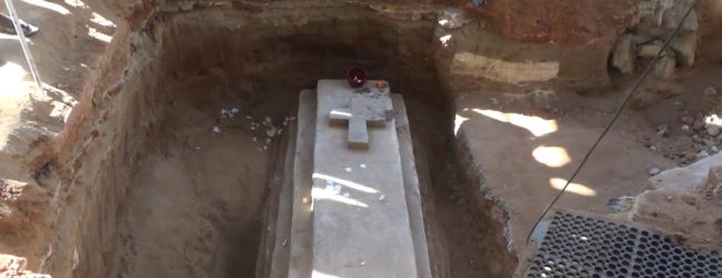 Archeology officials to inspect tomb found at Wennappuwa Church
