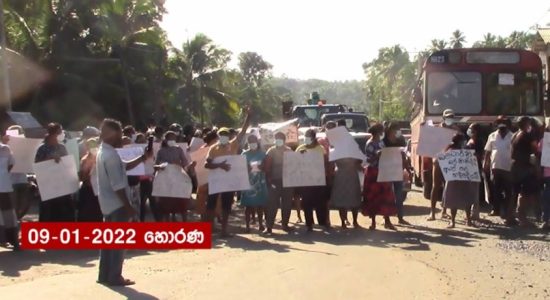 Horana residents take to streets