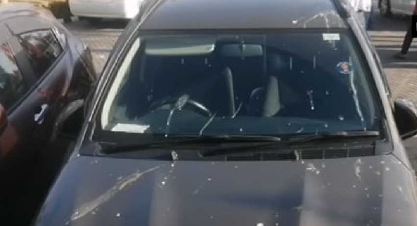 JVP vehicle attacked with eggs; Two men detained