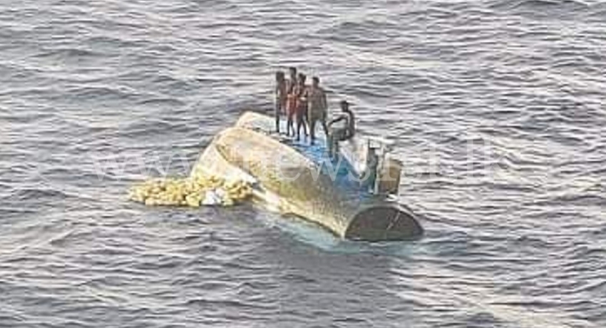 Five Lankan fishermen on capsized vessel off Maldives coast, rescued
