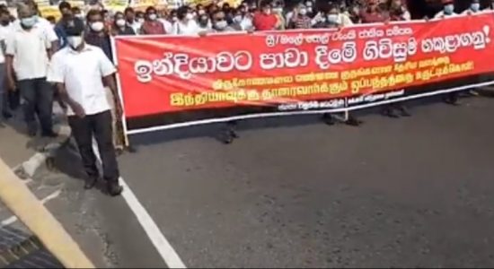 LIVE: JVP protest in Colombo, heavy traffic reported in Fort