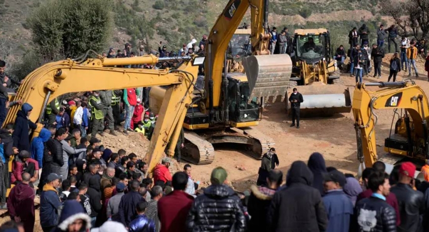 #SaveRayan: Morocco rescuers close in on boy trapped for days in well