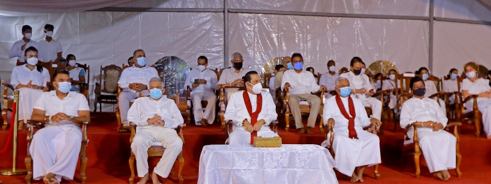 PM, Namal, & Ranil at Day 1 of Navam Perahera