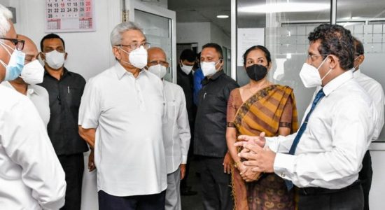 President makes surprise visit to Sri Lanka Sustainable Energy Authority