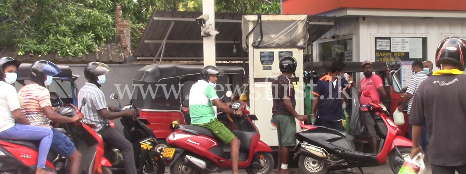 NO end to fuel queues in Sri Lanka