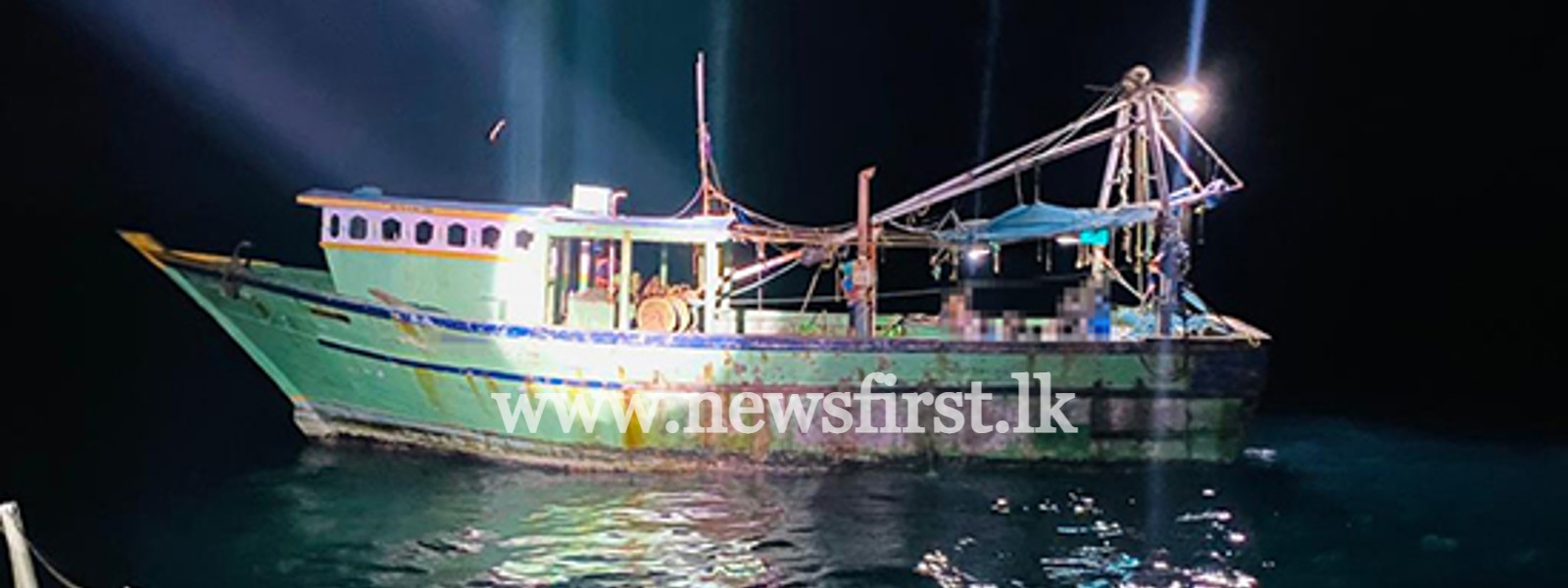 Navy arrests 16 Indian fishermen in Sea of SL