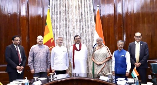 Sri Lanka inks USD 1Bn credit line with India
