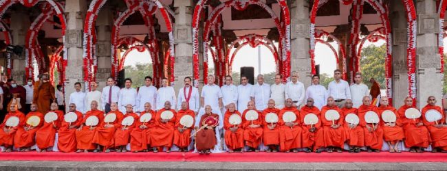 President, PM, Sirisena and Sajith at State Event
