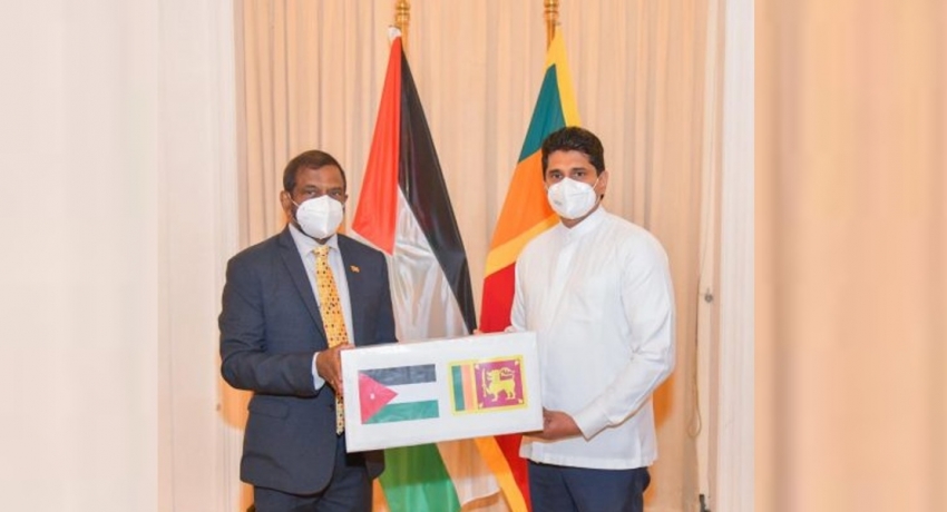 Sri Lankans in Jordan donate Medical Equipment