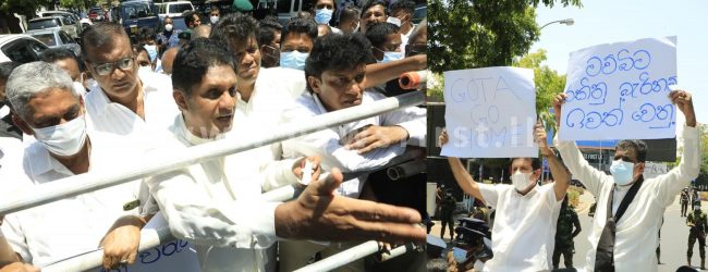 (PICTURES) Sri Lankans overseas protest against country’s crisis