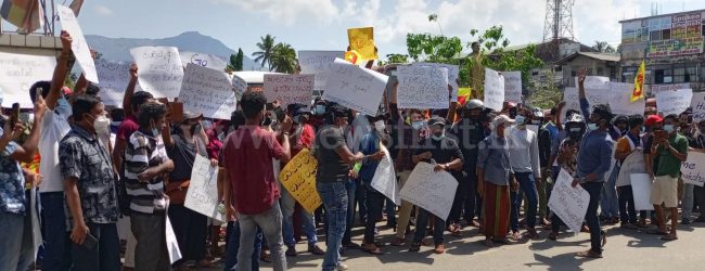(VIDEO) Thousands protest in Polonnaruwa and Galle against economic crisis