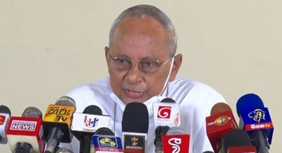 Cardinal expresses solidarity with masses in queue