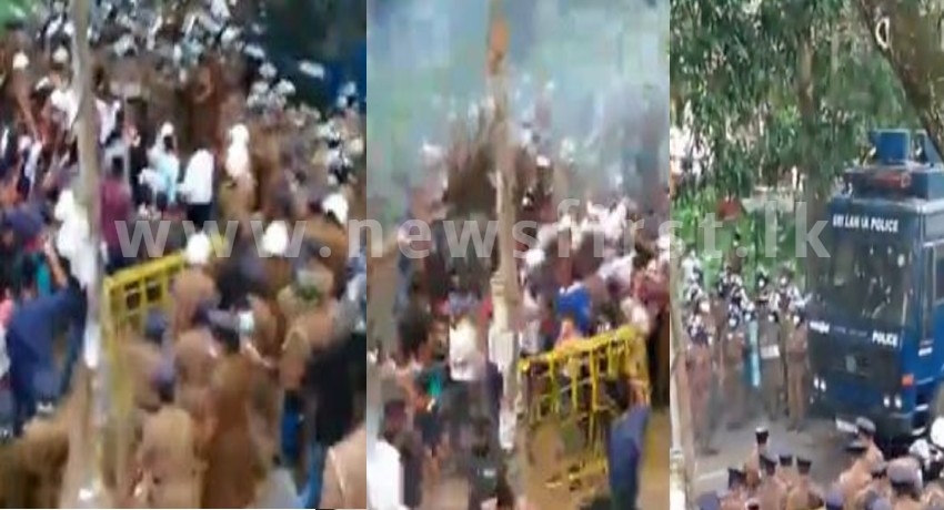 Tear Gas & Water Cannons to disperse student protest in Peradeniya