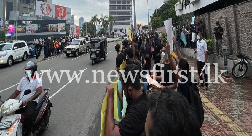 Peoples Protests against Government continue