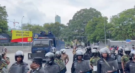 #NoDealGama protestors march to PMs house